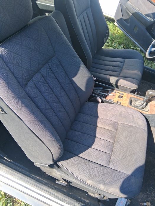 Mercedses W124 E200 Coupe на части!