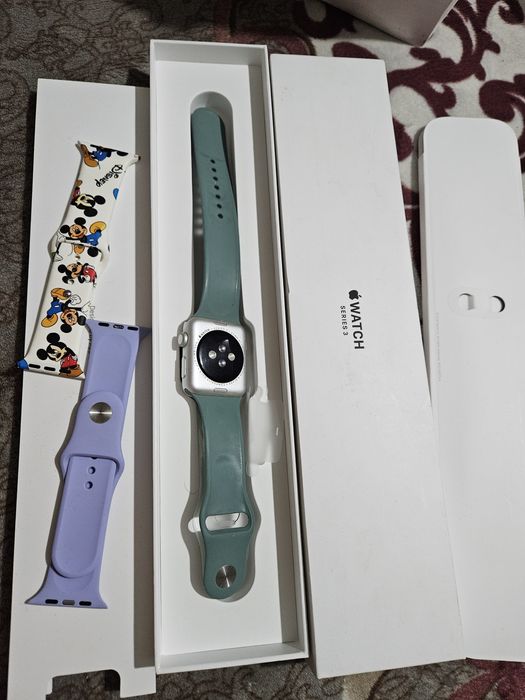 Часы Apple Watch series 3