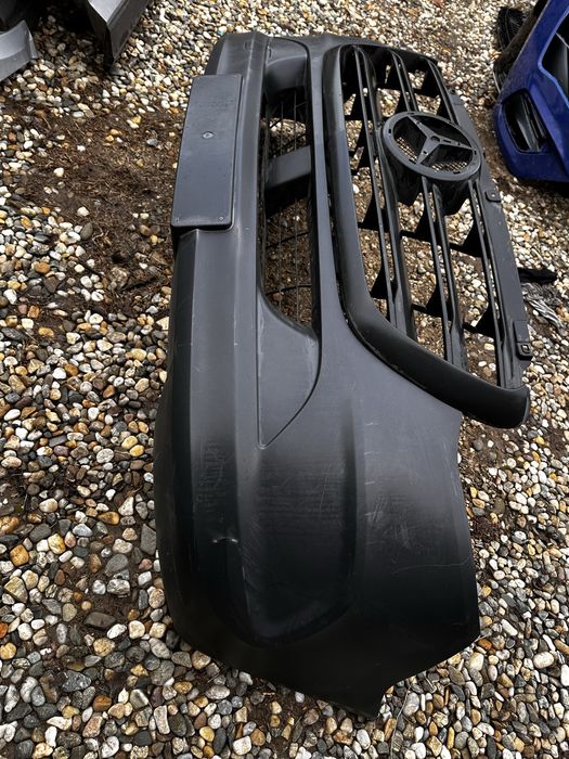 Bară față grilă radiator mercedes sprinter w910.