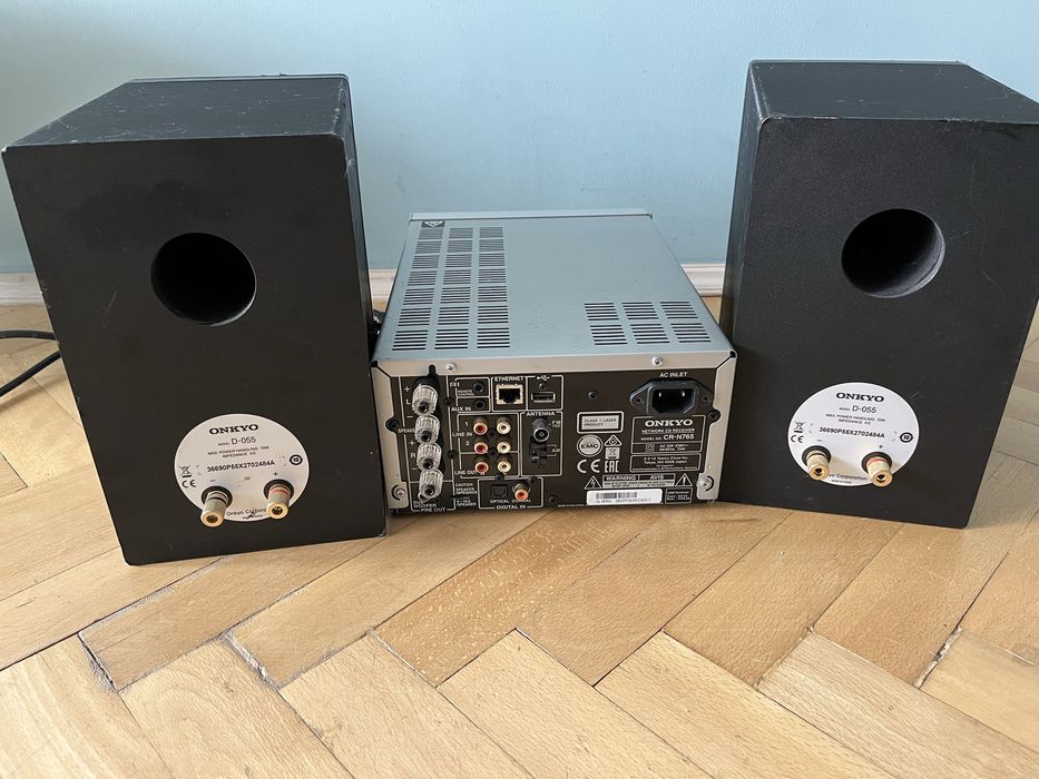 Onkyo CR-N765 hi-fi Network CD Receiver with