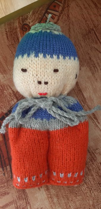 Продавам плетена кукла