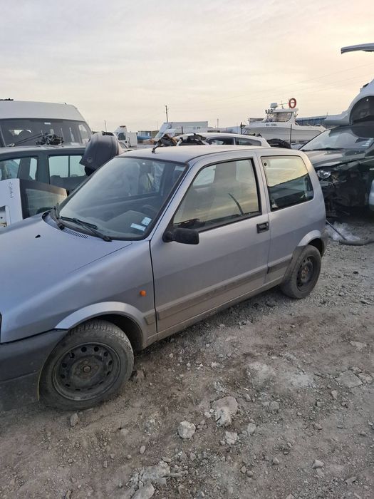 Fiat cinquecento 900  кубика бензин  95 година