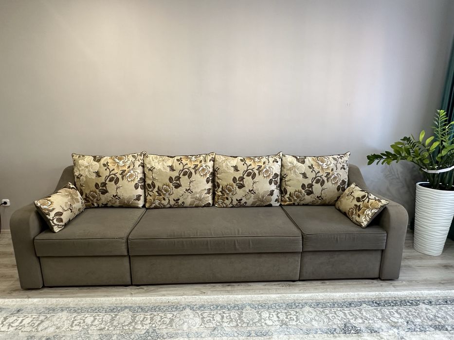 Продам диван 3 метра