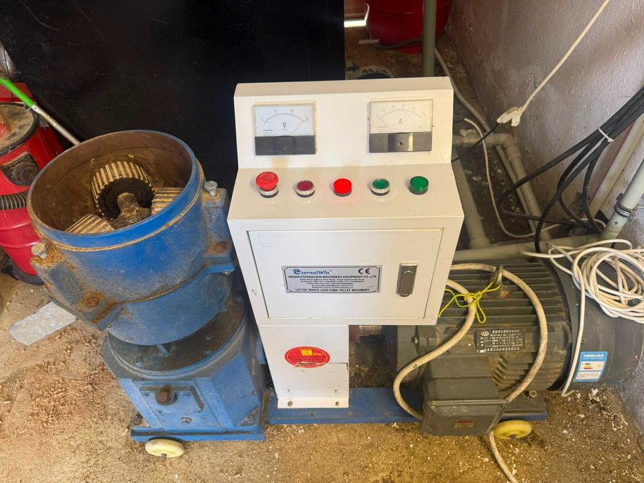 Линия за производство на пелети 11 kW – преса, дробилка, шнек + резервни части