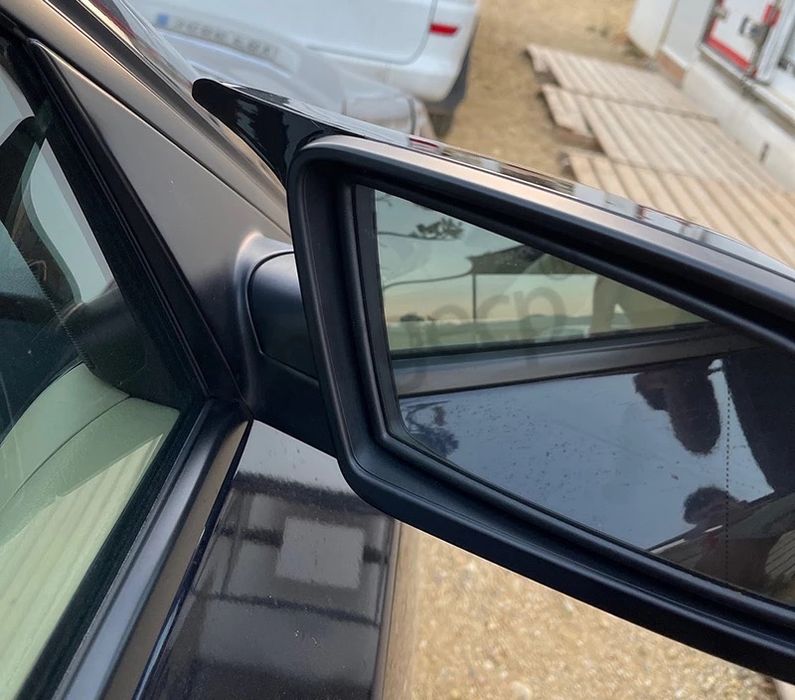 Capace oglinzi M Piano Black Cu Clipsuri Bmw Seria 5 E60 E61 E63 E64