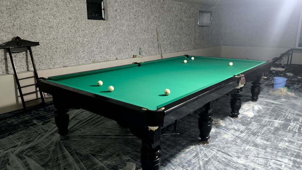 Billiardni stollar