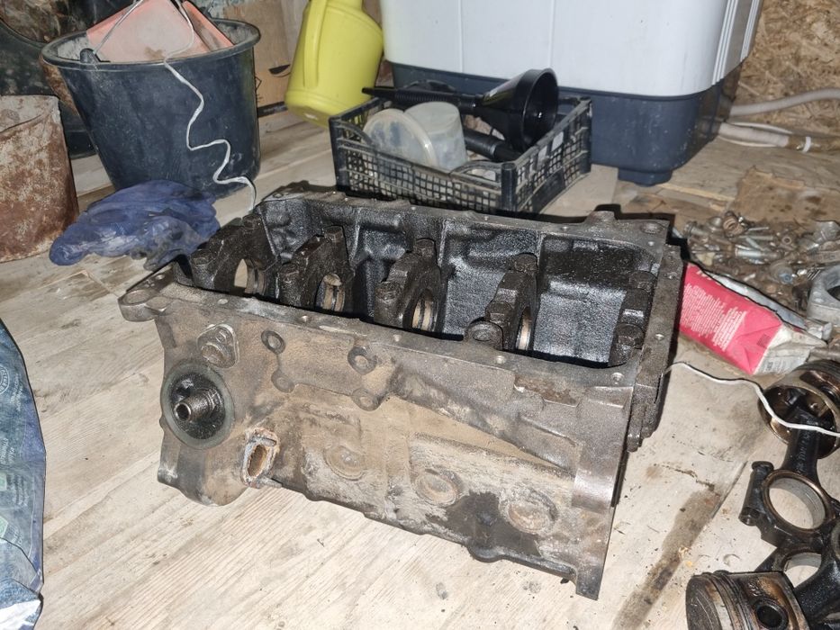 Продам блок ваз 2114