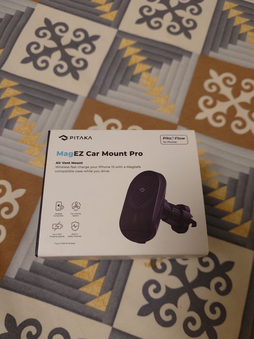 Pitaka MagEZ Car Mount Pro