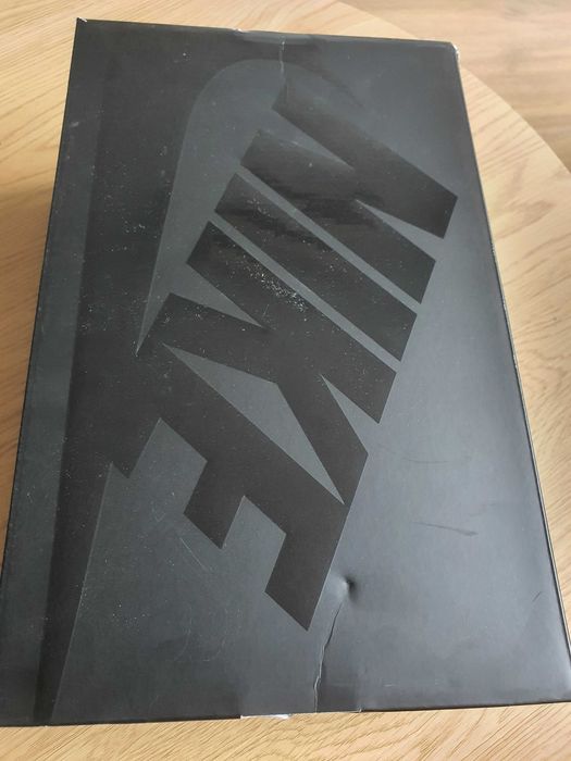 Маратонки Найк,чисто нови с кутията!