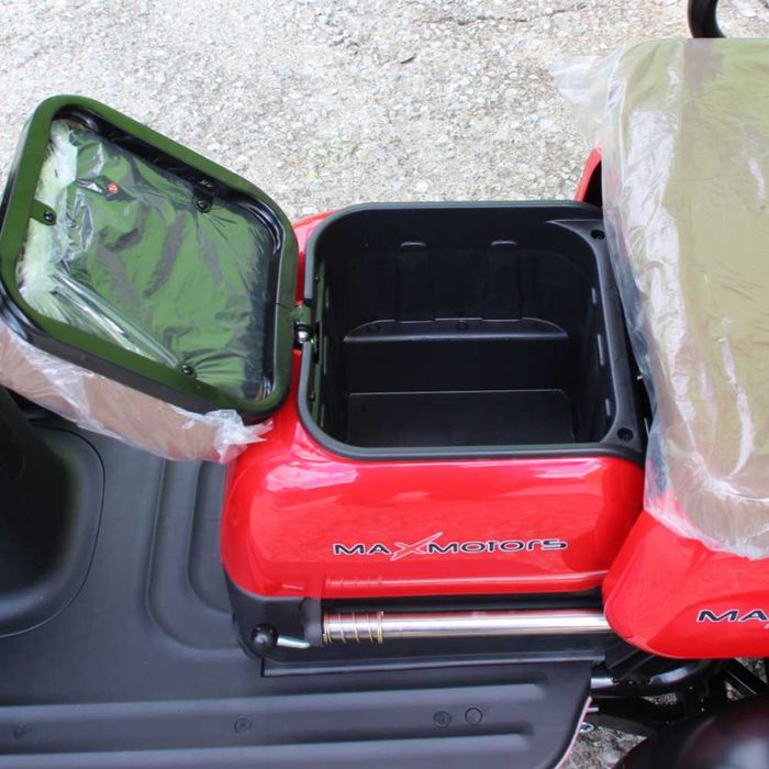 Триместна Електрическа Триколка MaxMotors X3 1800W – RED