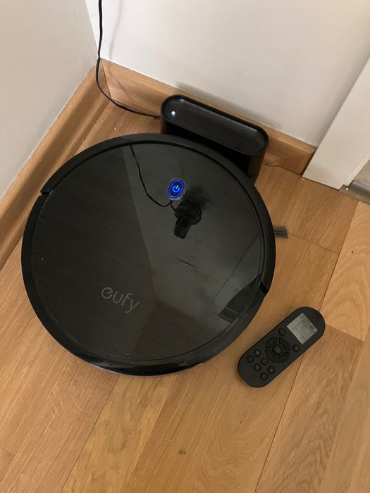 Робот прахосмукачка Eufy 11s