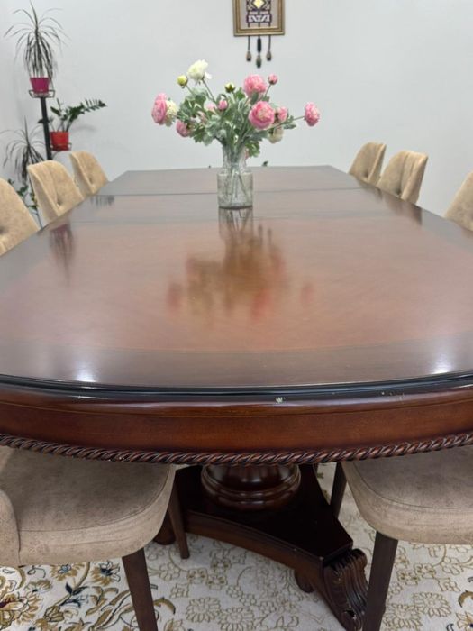 Стол гостинный дерево