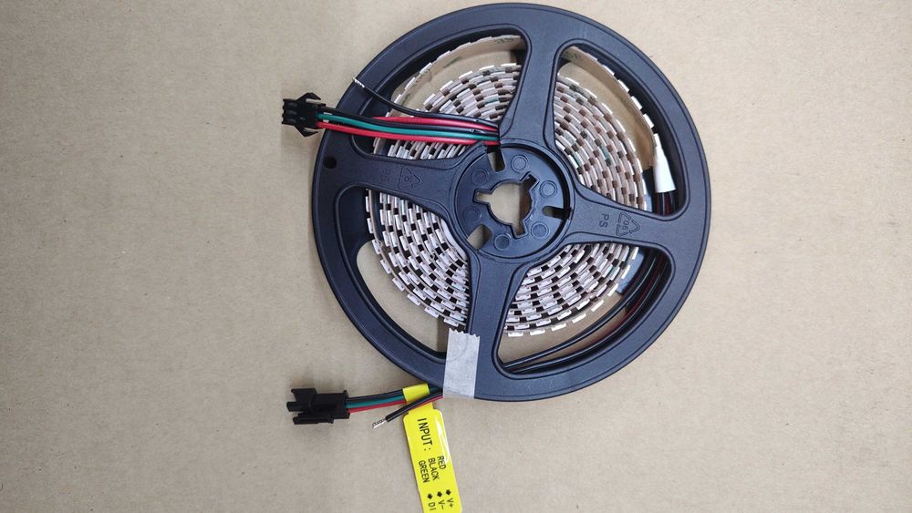 Banda led digitală ws2812b 144 led /metru 5V , 2 metri rola