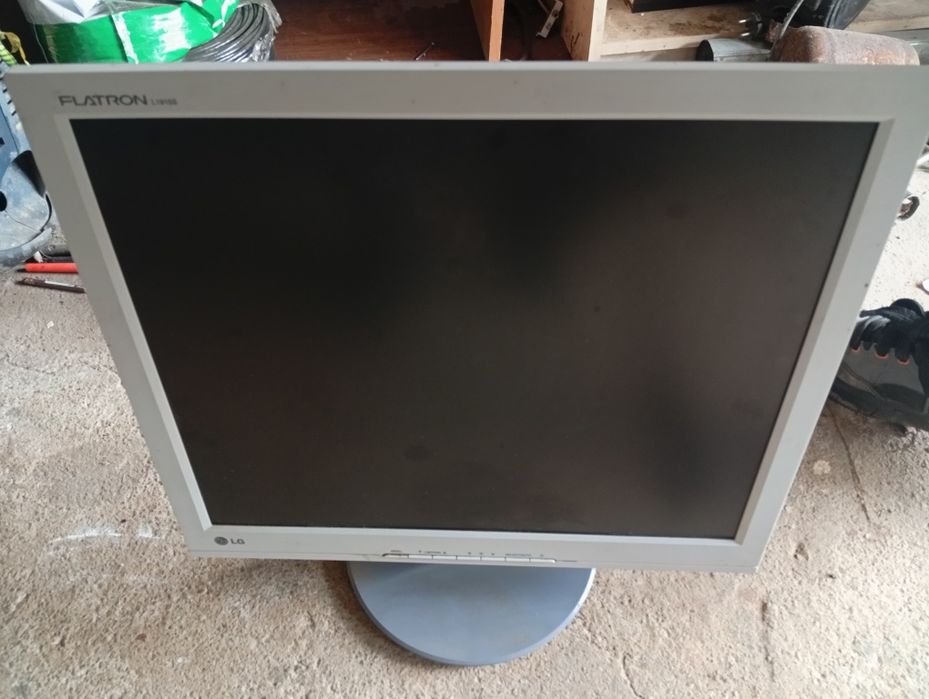 Monitor calculator LG