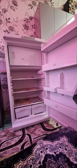 Холодильник сотилади холати аьло