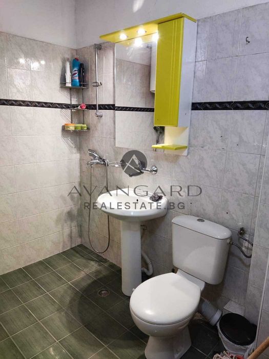 Продава се Четиристаен апартамент в Пловдив, Център - 102 кв.м за 2922 €/кв.м - Снимка #13