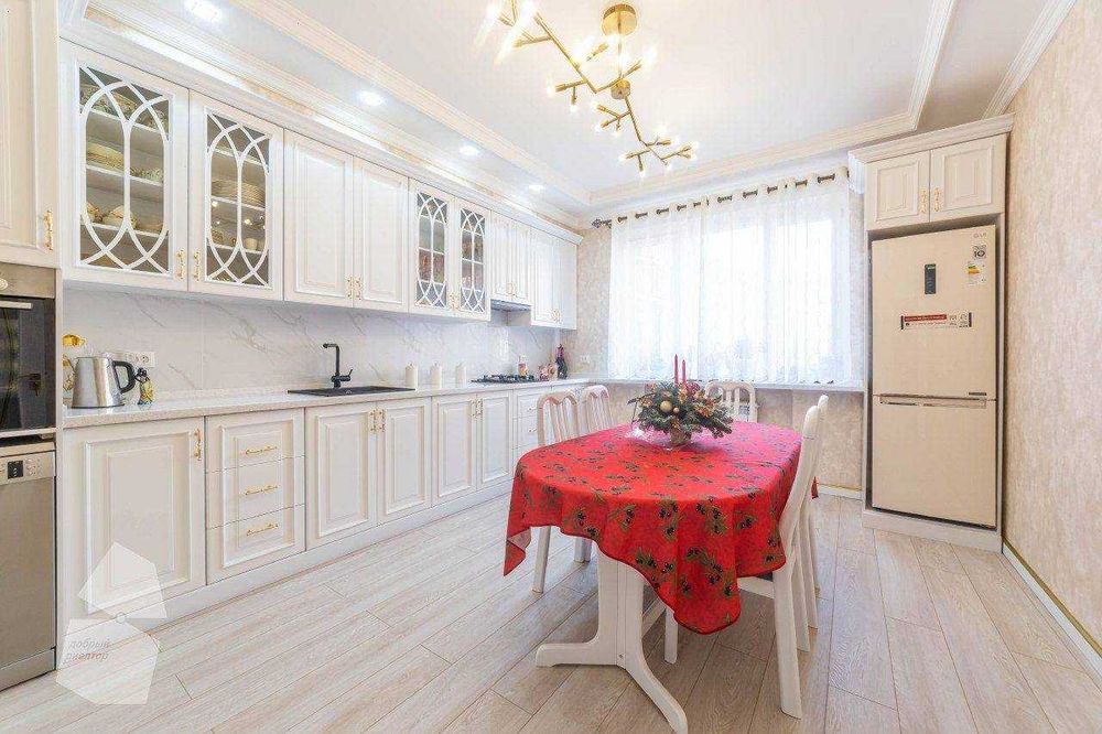 ПРОДАЕТСЯ КВАРТИРА!3х комн,131м2|Ц2, Алайский р-нк   БКС