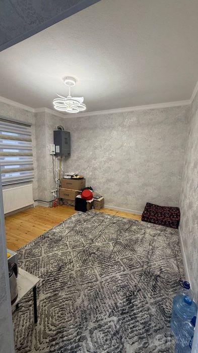 Oktyabrda 4sotixli xovli uy sotiladi