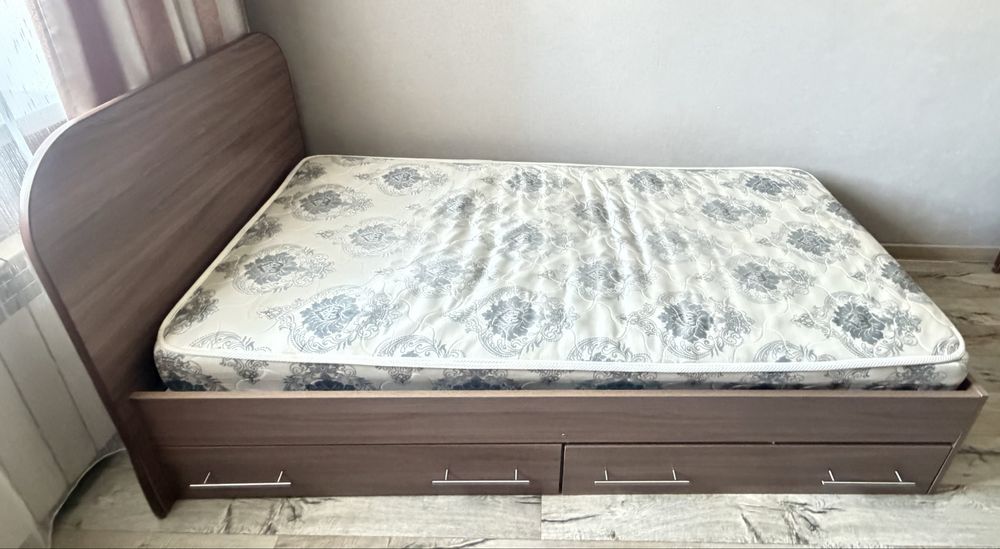 Продам 2 кровати 90*180