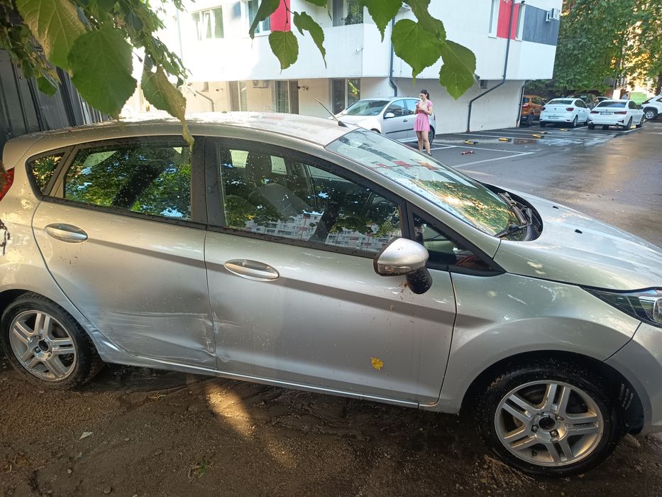 ford fiesta 2013,  110000 km 0766859804