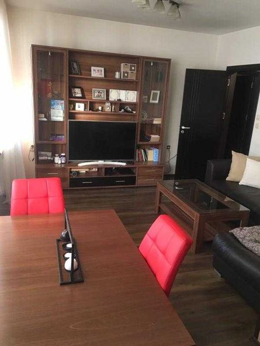 Дава се под наем Двустаен апартамент в София, Стрелбище - 82 кв.м за 398.82 € - Снимка #2