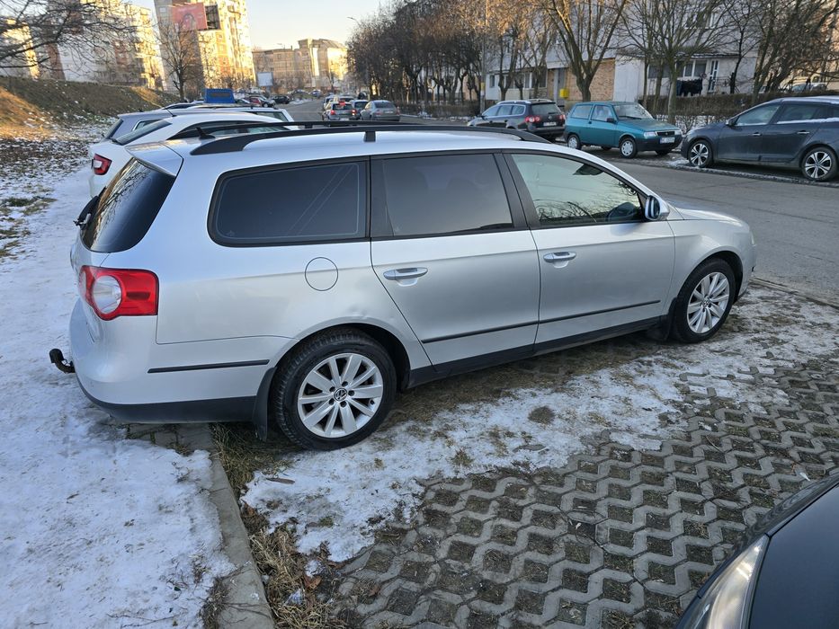 Passat automat îngrijit motor 2.0 disel 
Preț 2450 euro 
0️⃣7️⃣4️⃣3️⃣5