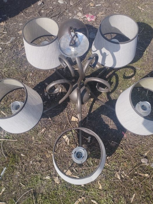 Люстра хорошее состояние продам