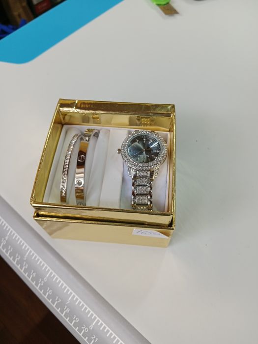 Женские часы люкс качество