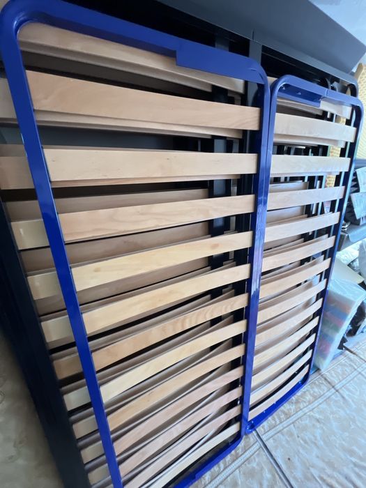 Подматрачни рамки метални и метални легла с крака