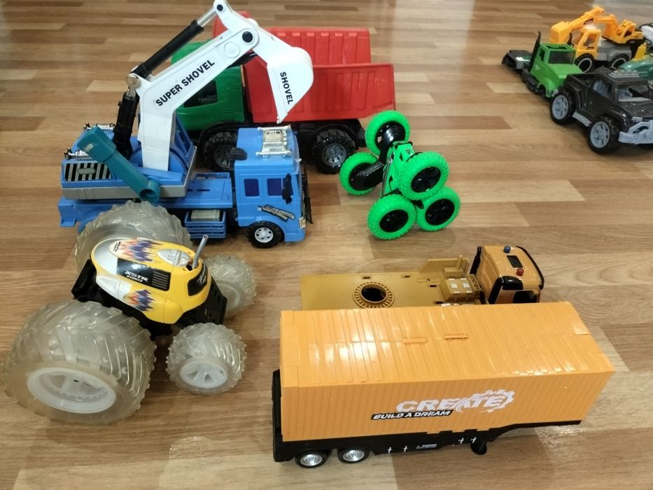 Продам игрушки рабочии 25 тыс