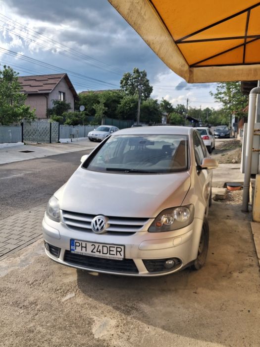 Vând vw golf 5 înmatriculat