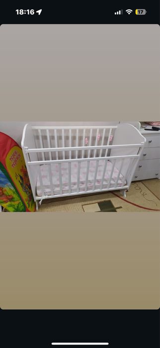 Продам детскую кроватку