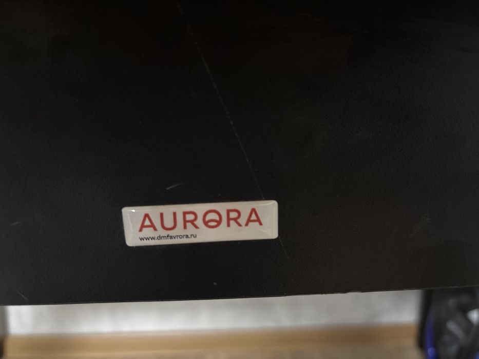 Продам кухонный стол