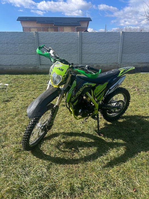 Motocicleta Alfarad