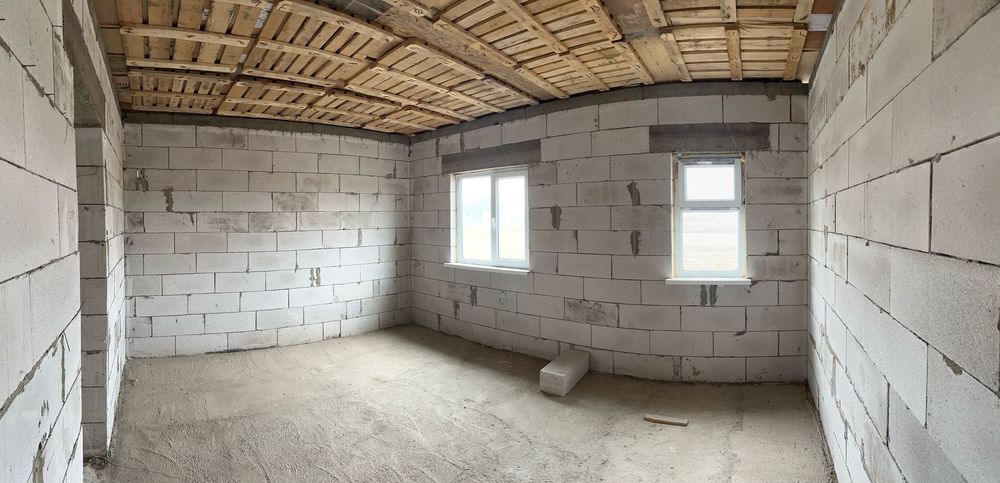 Участок с времянкой