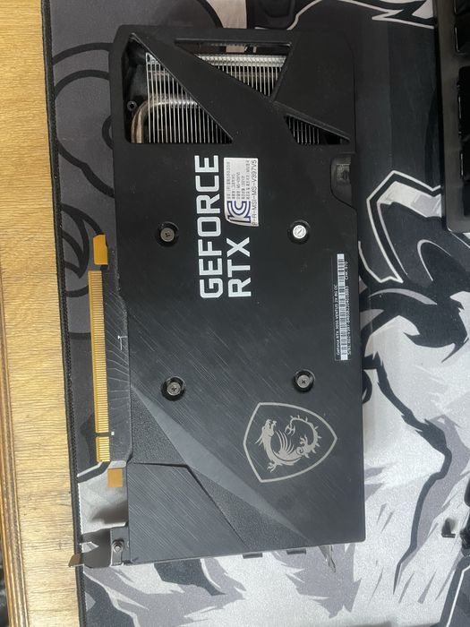 Продам видеокарту RTX GEFORCE 3050 8gb