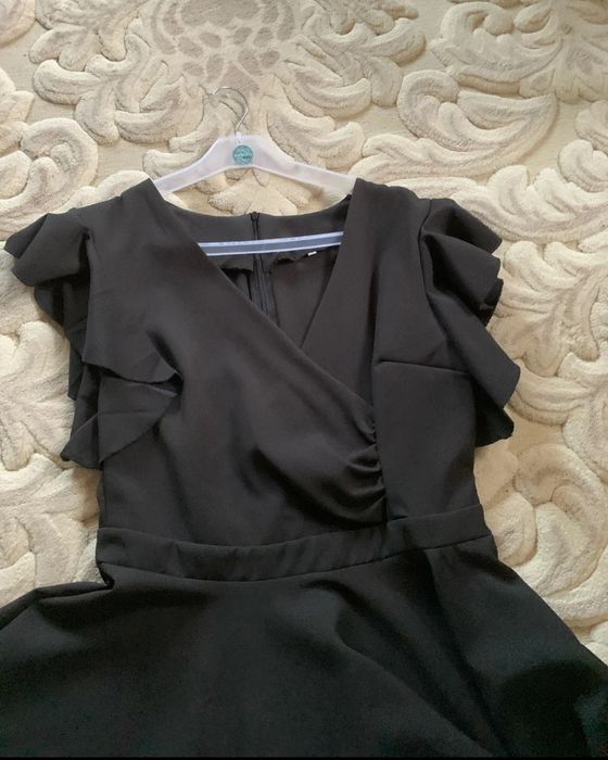 Rochie neagră eleganta
