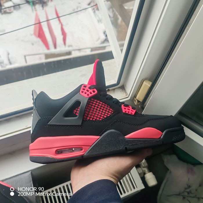 Air Jordan 4 Retro