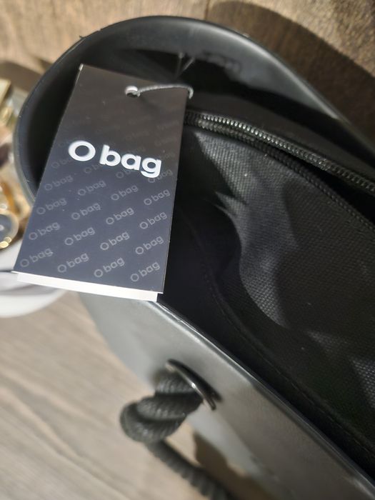 Нова черна чанта Obag