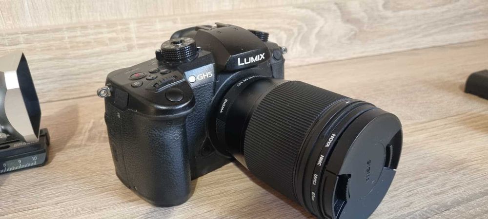 2x Panasonic GH5 + obiective Olympus & Sigma