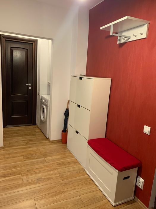 Închiriez apartament Brâncoveanu cu loc de parcare