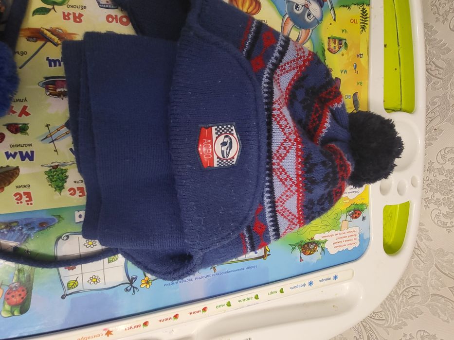 Продаю шапки зимние