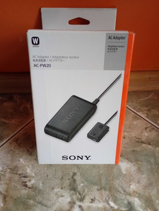 зарядно устройство + батерия Sony AC-PW20