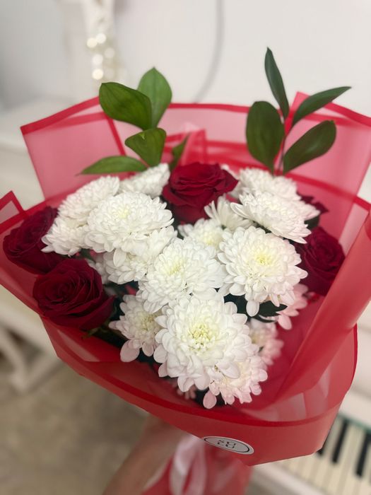 Цветы Роза новая 5000 стоит