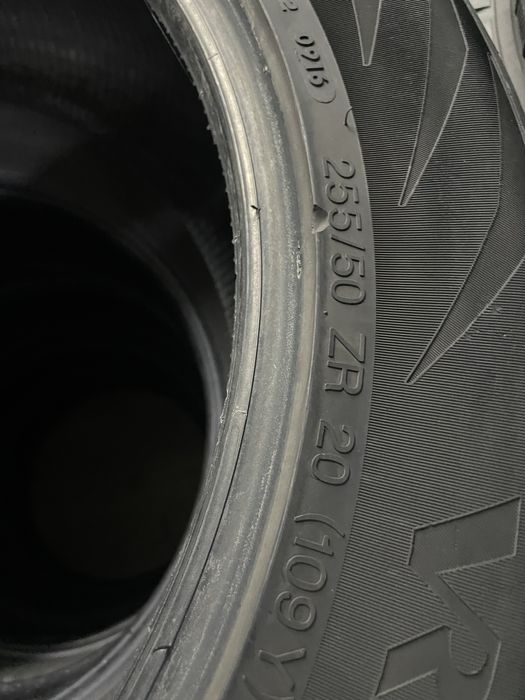 Продам шины 255/50 R20