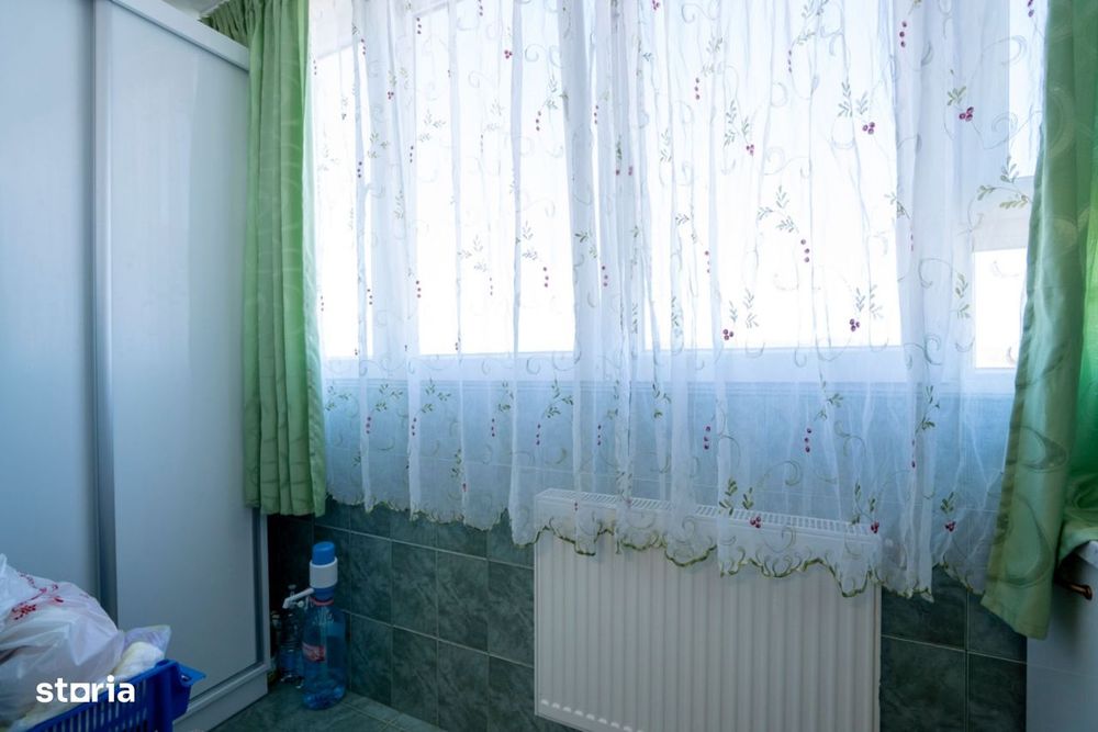 Apartament 3 camere, 2 bai, Nufarul , etaj intermediar
