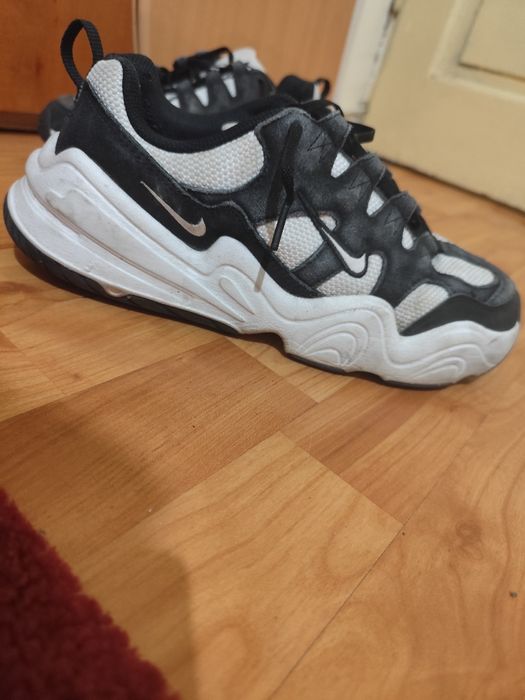 Adidași Nike tech Hera