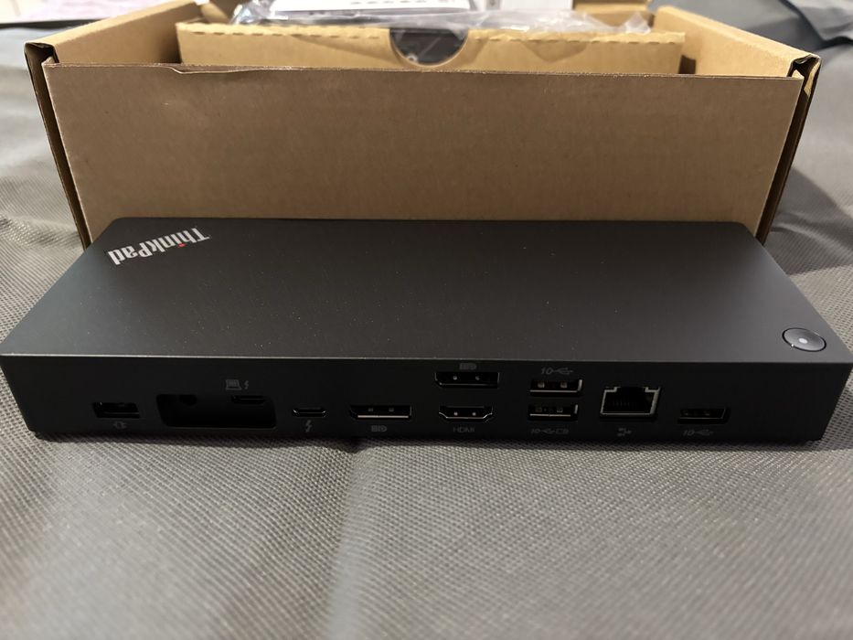 Lenovo ThinkPad Thunderbolt 4 dock
