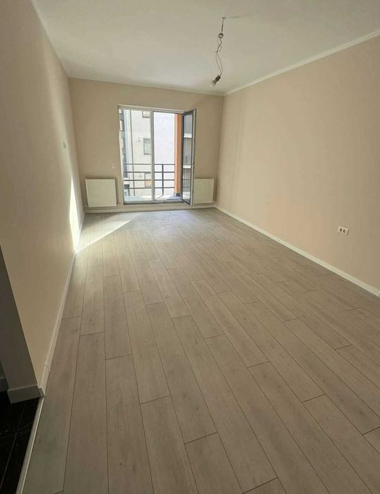 Meserias Zugrav Renovari Interioare Exterioare