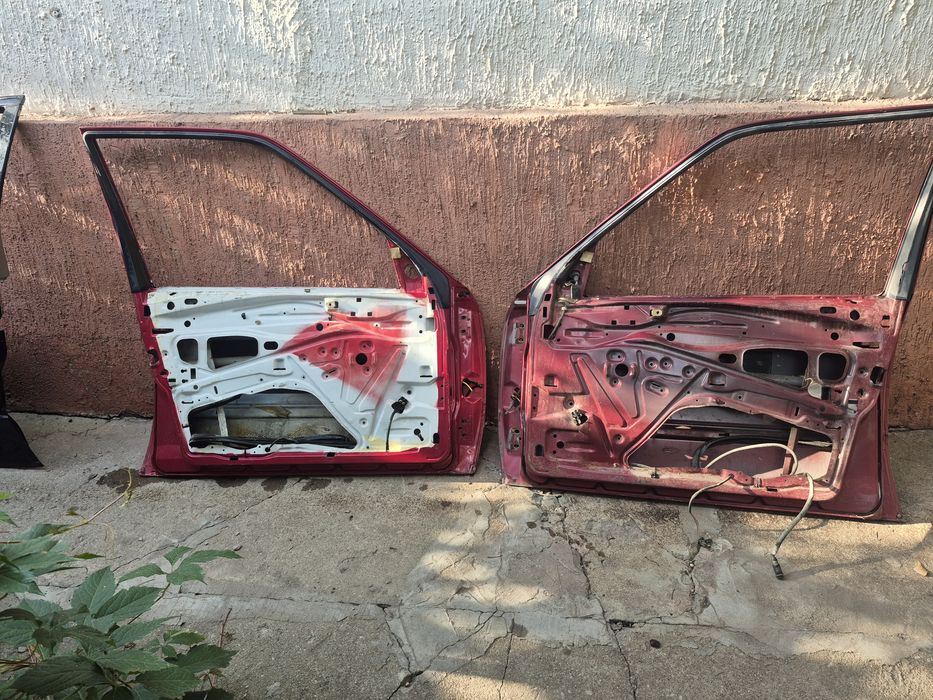 Двери передние Mercedes W124